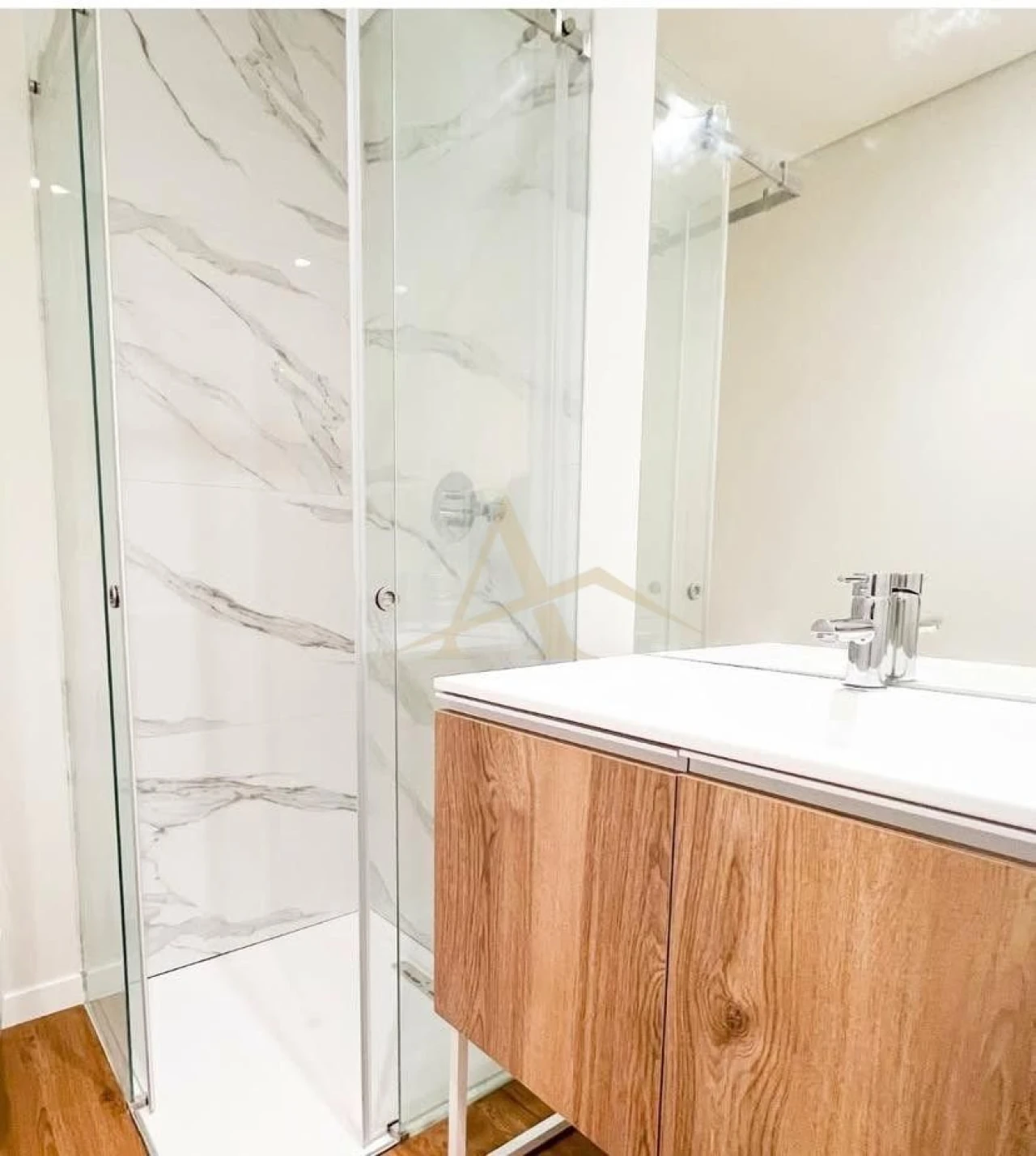Apartamento T2 para Venda em Oliveira do Douro Foto 10