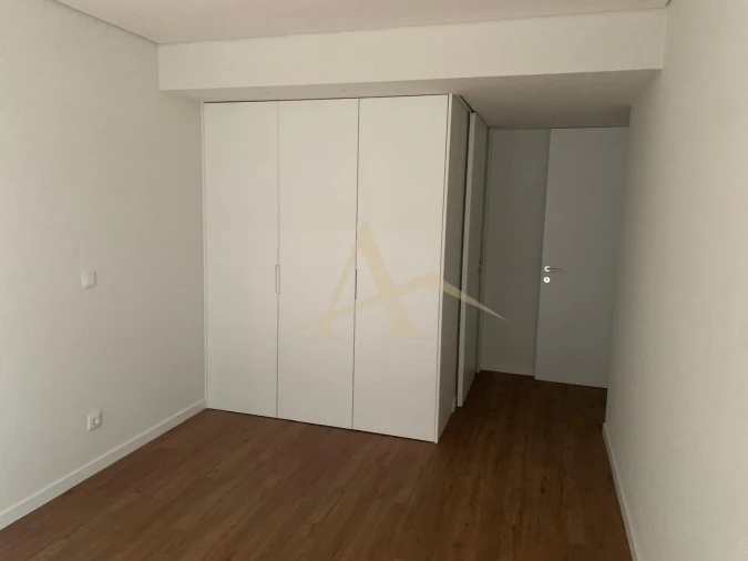 Apartamento T2 para Venda em Oliveira do Douro Foto 11