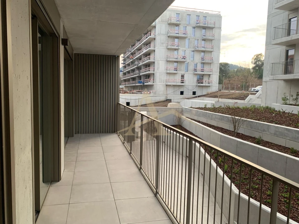 Apartamento T2 para Venda em Oliveira do Douro Foto 16