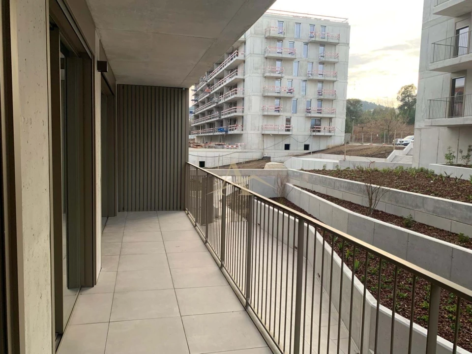 Apartamento T2 para Venda em Oliveira do Douro Foto 4
