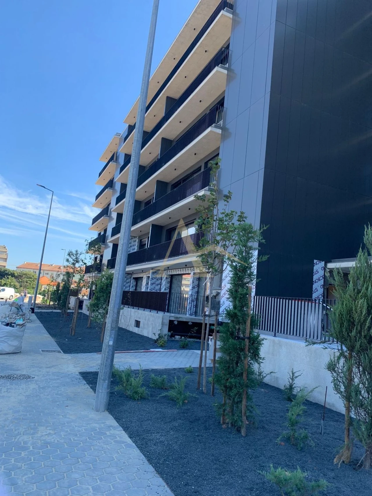 Apartamento T1 para Venda em Santa Marinha Foto 2