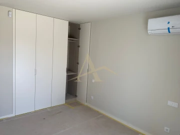 Apartamento T1 para Venda em Santa Marinha