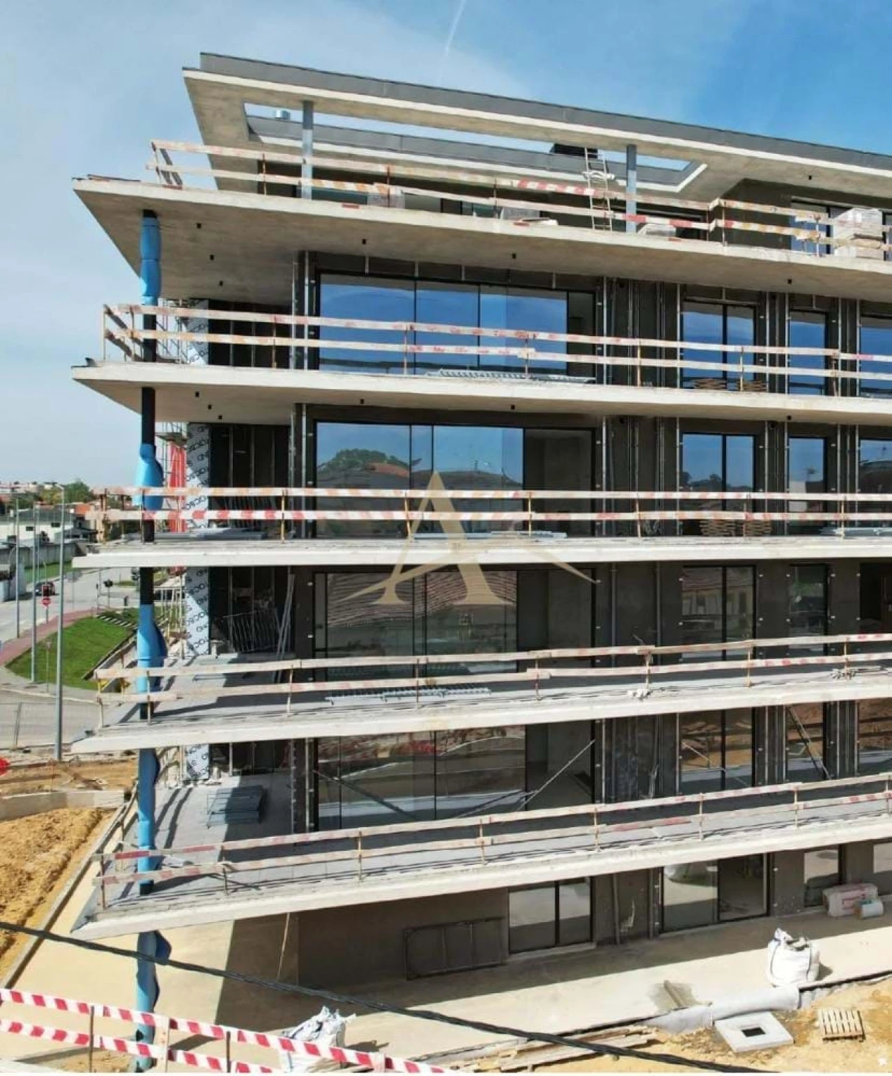 Apartamento T1 para Venda em Santa Marinha Foto 12