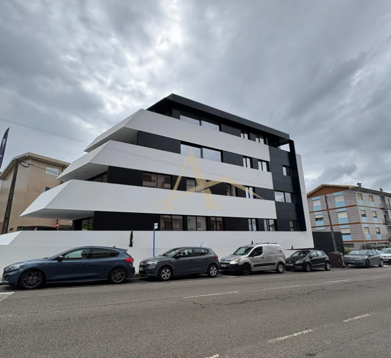 Apartamento T3 para Venda em Gondomar (São Cosme), Valbom e Jovim Foto 1