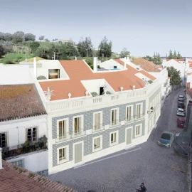 Prédio para Venda em Santa Maria do Castelo e Santiago e Santa Susana