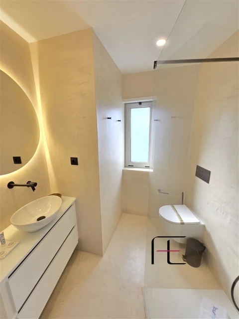 Apartamento T4 para Venda em Cedofeita, Santo Ildefonso, Sé, Miragaia, São Nicolau e Vitória