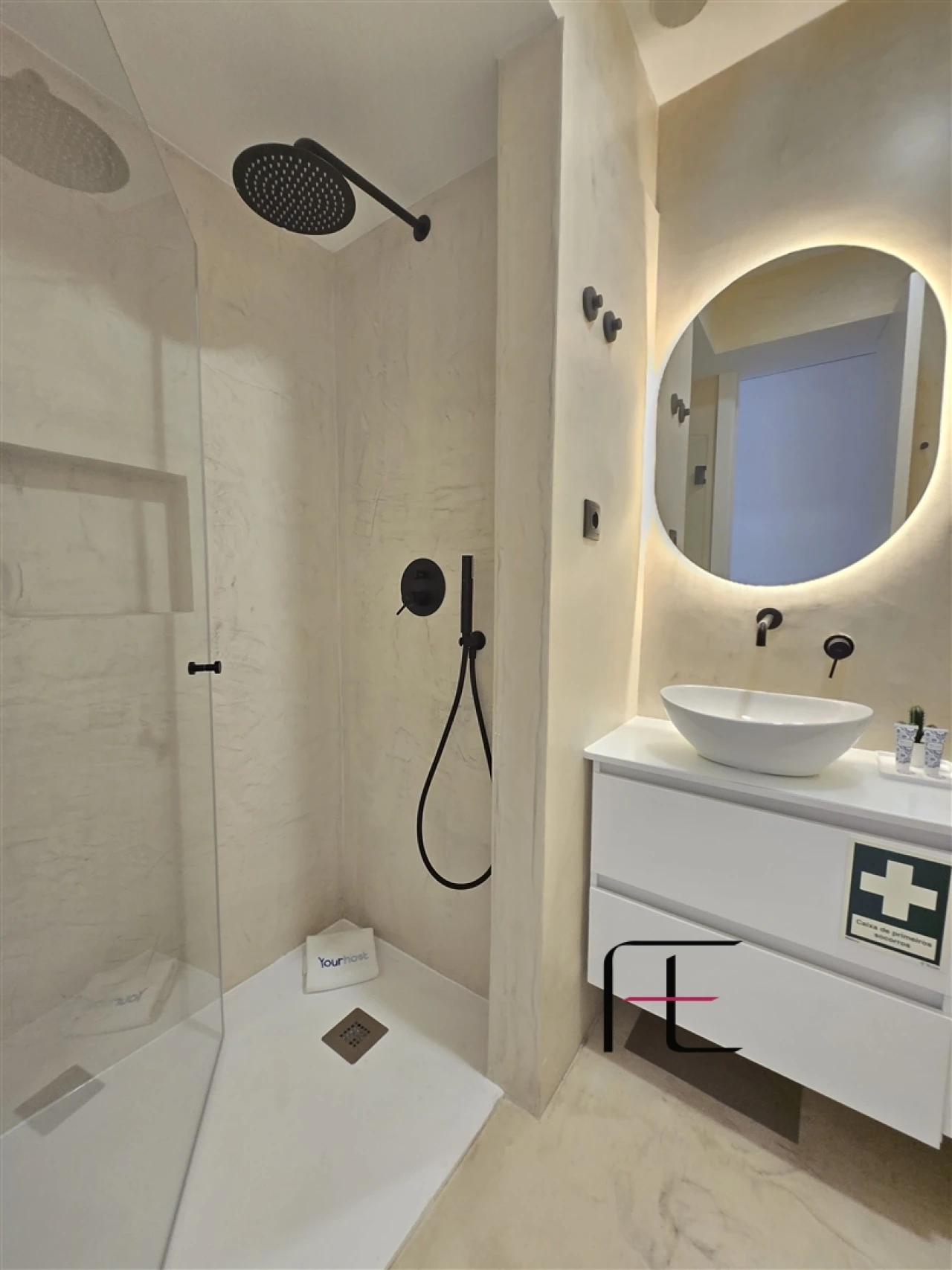 Apartamento T4 para Venda em Cedofeita, Santo Ildefonso, Sé, Miragaia, São Nicolau e Vitória Foto 16