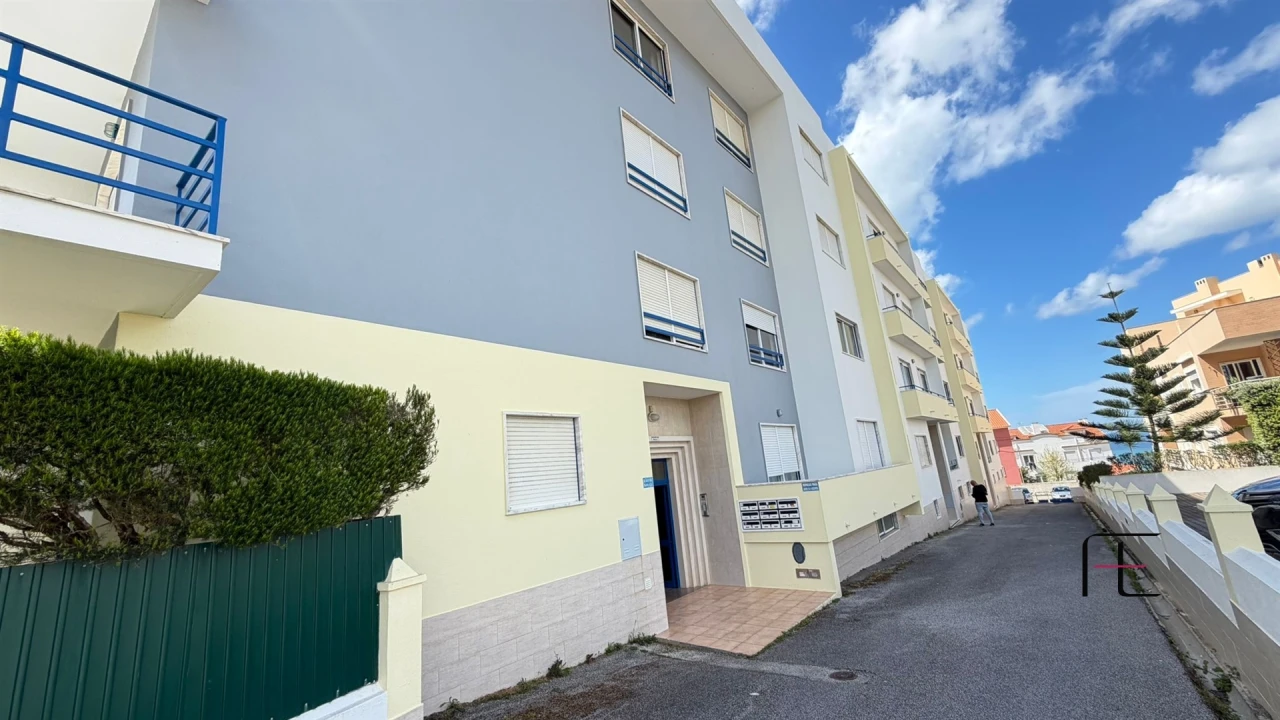 Apartamento T2 para Venda em Ericeira Foto 2