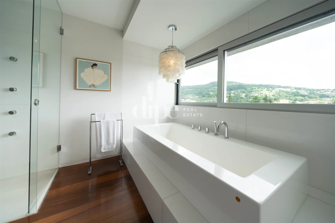 Apartamento T3 para Venda em Oliveira, São Paio e São Sebastião Foto 22