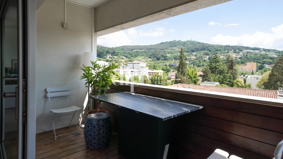 Apartamento T3 para Venda em Oliveira, São Paio e São Sebastião