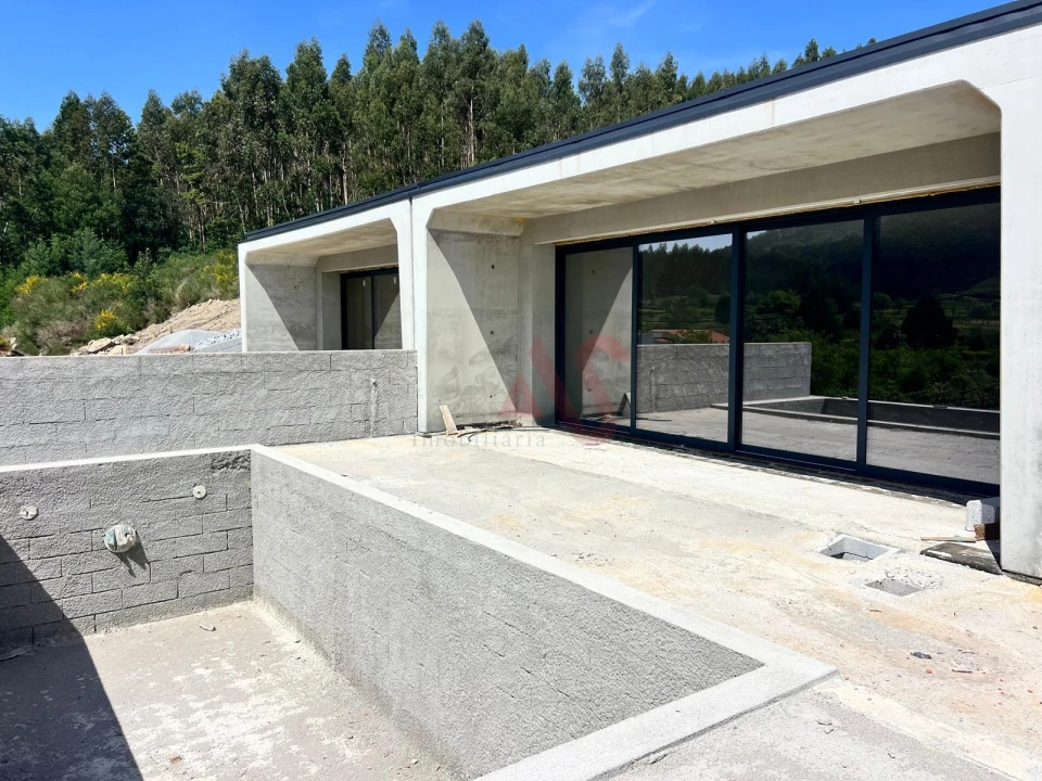 Moradia T3 para Venda em Leitões, Oleiros e Figueiredo Foto 16