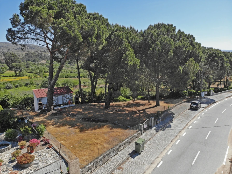 Quinta T0 para Venda em Santiago de Cassurrães e Póvoa de Cervães Foto 17