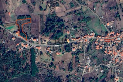 Quinta T0 para Venda em Santiago de Cassurrães e Póvoa de Cervães