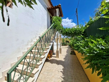 Moradia T7 para Venda em Serra e Junceira
