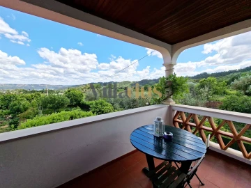 Moradia T7 para Venda em Serra e Junceira