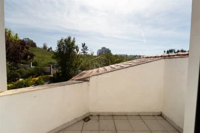 Moradia T5 para Venda em Marrazes e Barosa