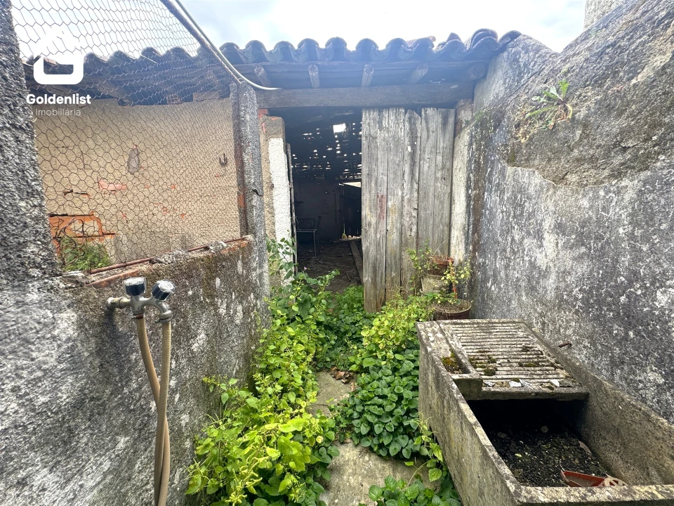Moradia T2 para Venda em Espírito Santo, Nossa Senhora da Graça e São Simão Foto 12