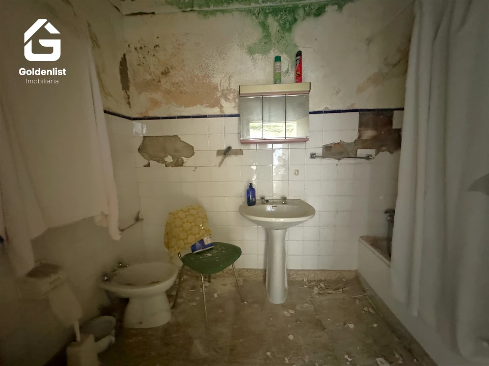 Moradia T2 para Venda em Espírito Santo, Nossa Senhora da Graça e São Simão Foto 9