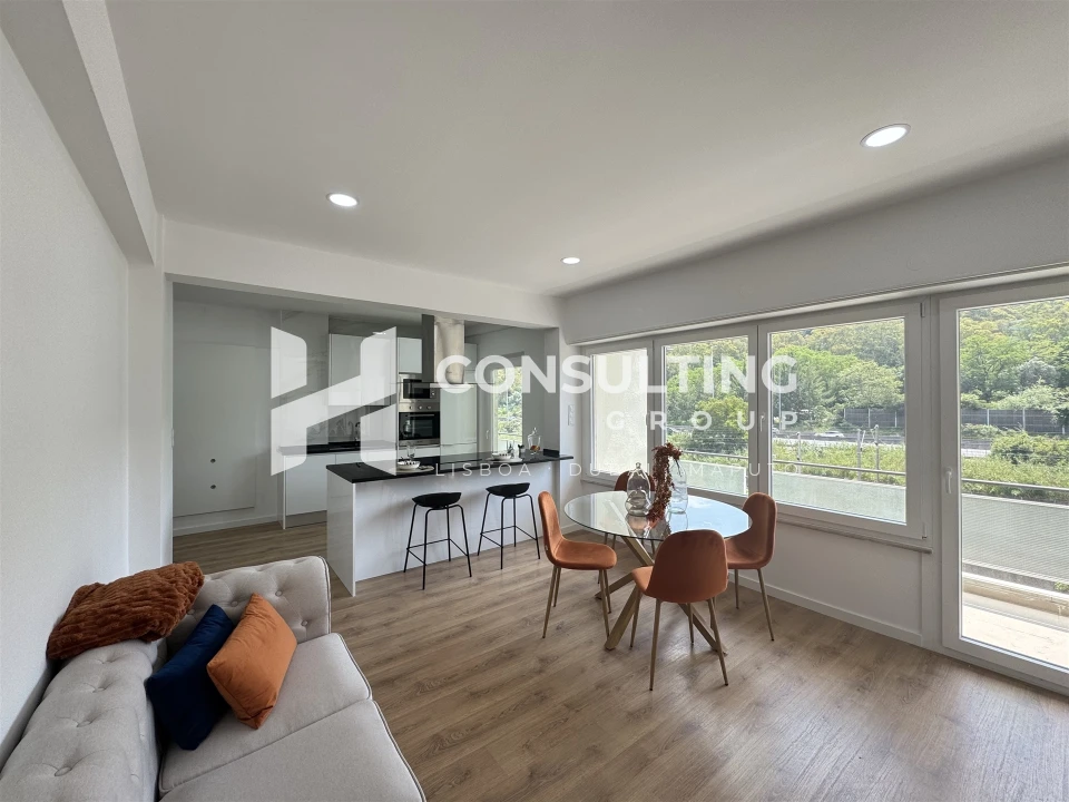 Apartamento T3 para Venda em Benfica Foto 4