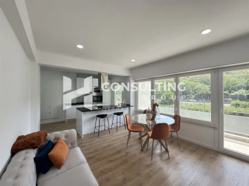 Apartamento T3 para Venda em Benfica