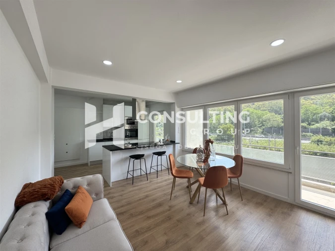 Apartamento T3 para Venda em Benfica Foto 4