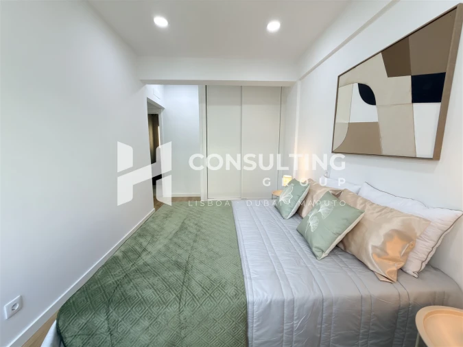 Apartamento T3 para Venda em Benfica Foto 5