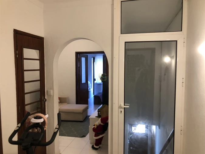 Apartamento T1 para Arrendamento em Castelo Branco Foto 20