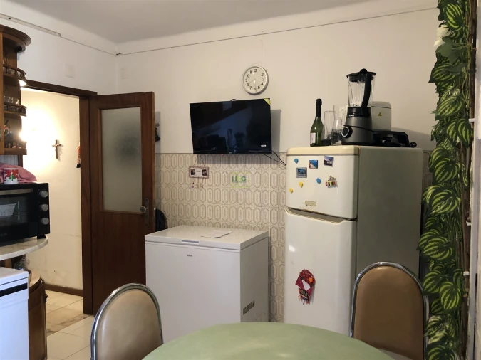 Apartamento T1 para Arrendamento em Castelo Branco Foto 7