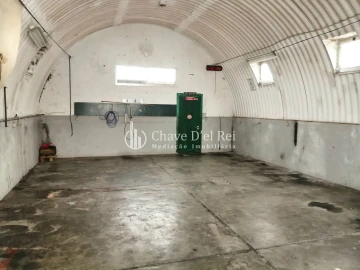 Armazém para Arrendamento em Abraveses