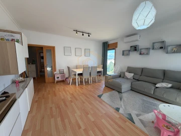 Apartamento T3 para Venda em Tavarede