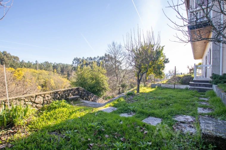 Moradia T4 para Venda em Viseu Foto 4