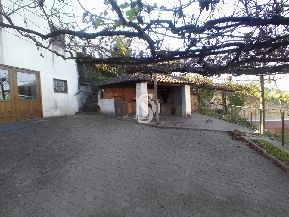Moradia T6 para Venda em Roriz Foto 6