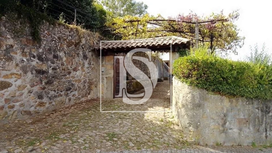 Moradia T6 para Venda em Roriz