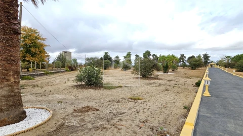Moradia T5 para Venda em Aveiras de Cima