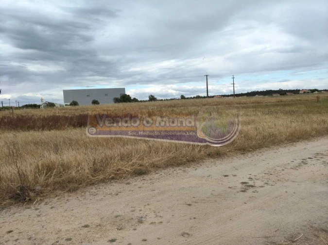 Terreno para Venda em Barrosa Foto 2