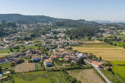 Moradia T3 para Venda em Vale (São Cosme), Telhado e Portela