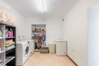 Moradia T3 para Venda em Vale (São Cosme), Telhado e Portela