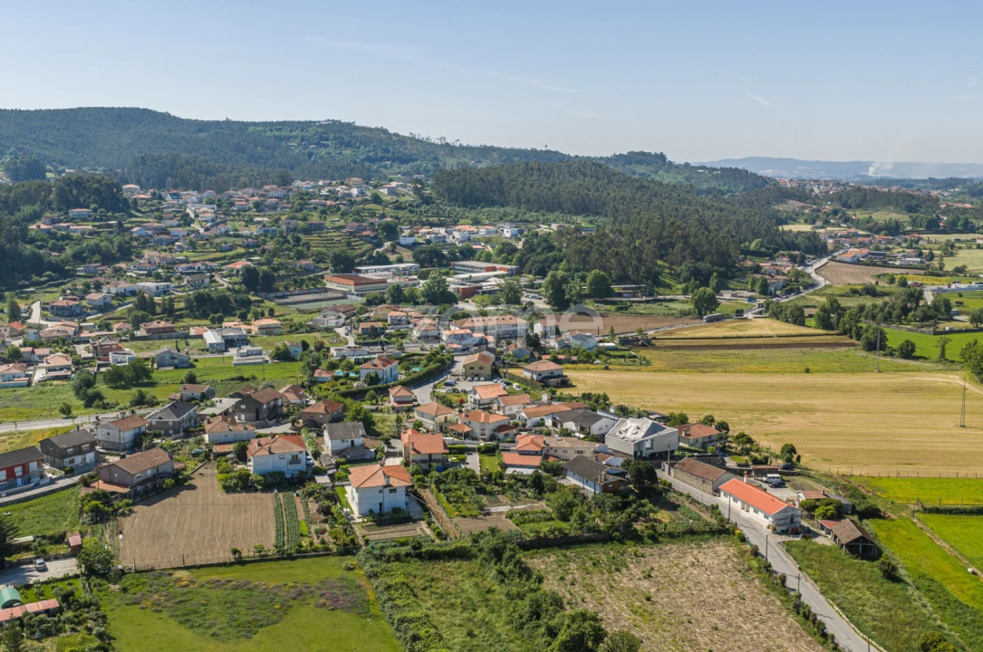 Moradia T3 para Venda em Vale (São Cosme), Telhado e Portela Foto 62
