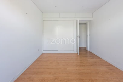Apartamento T4 para Venda em Vila Nova de Famalicão e Calendário