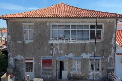 Moradia T16 para Venda em Trevões e Espinhosa