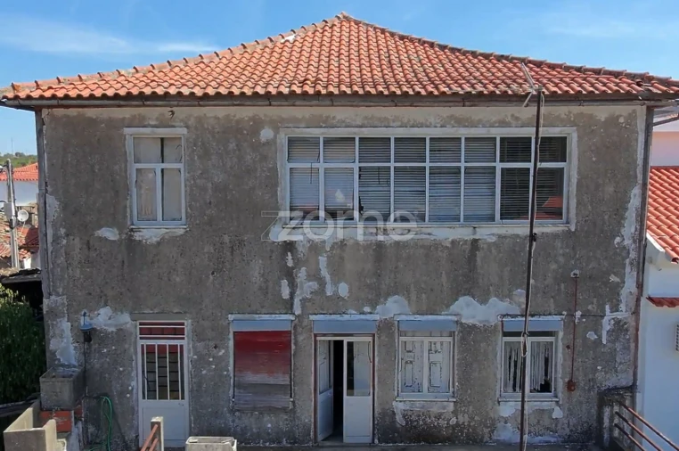 Moradia T16 para Venda em Trevões e Espinhosa Foto 4