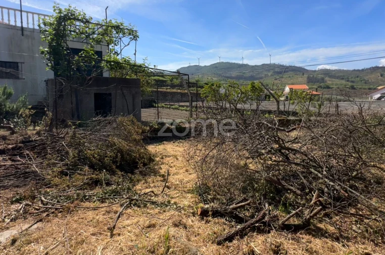 Moradia T16 para Venda em Trevões e Espinhosa Foto 12