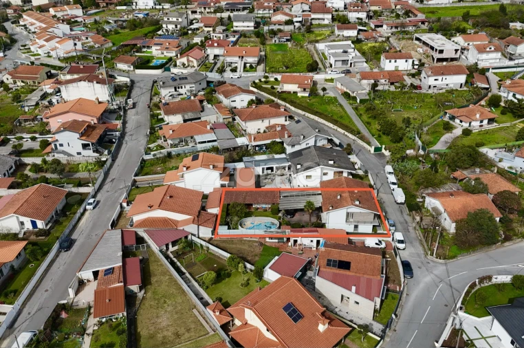 Moradia T3 para Venda em Castelões Foto 45