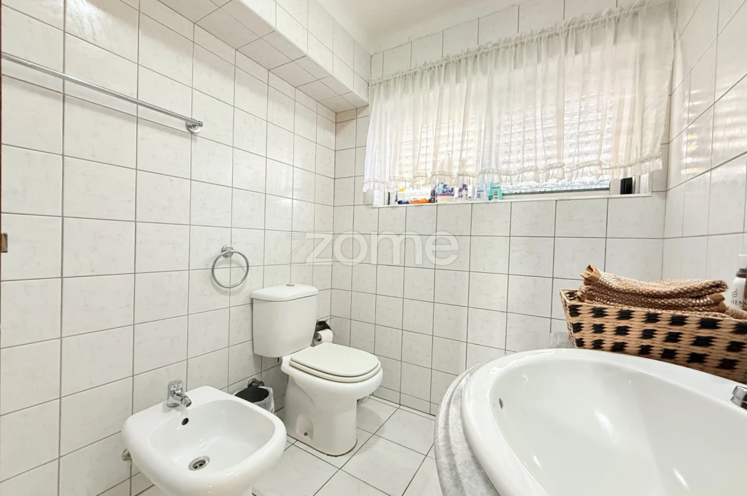 Moradia T3 para Venda em Castelões Foto 30