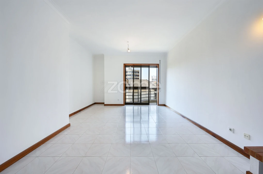 Apartamento T3 para Venda em Rio Tinto Foto 17