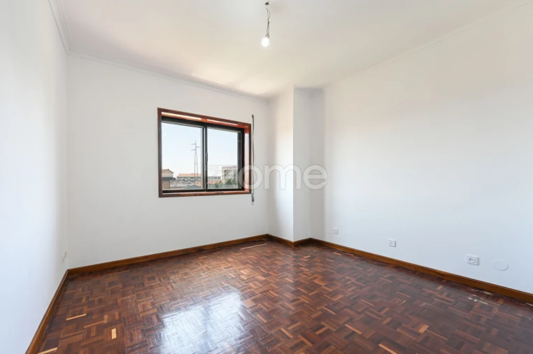 Apartamento T3 para Venda em Rio Tinto Foto 3