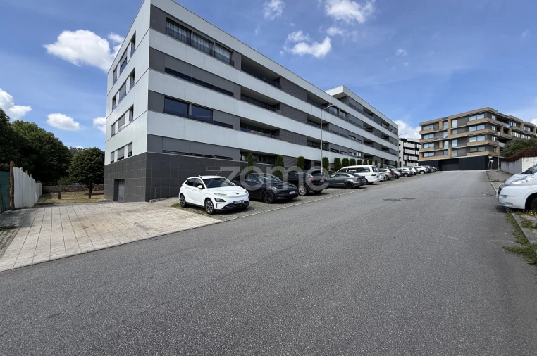 Apartamento T3 para Venda em Vila Nova de Famalicão e Calendário Foto 29