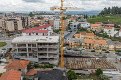 Apartamento T1 para Venda em Cristelos, Boim e Ordem
