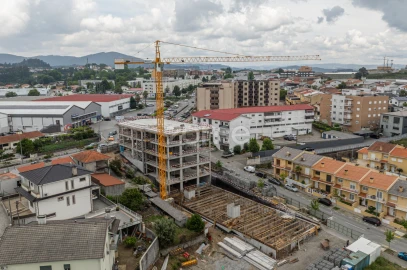 Apartamento T1 para Venda em Cristelos, Boim e Ordem