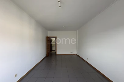 Apartamento T2 para Arrendamento em São Vitor (Braga)